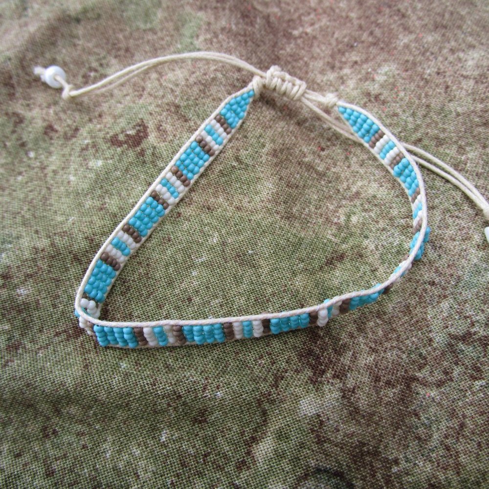 Vintage Southwestern Tiny Seed Bead adjustable bracelet